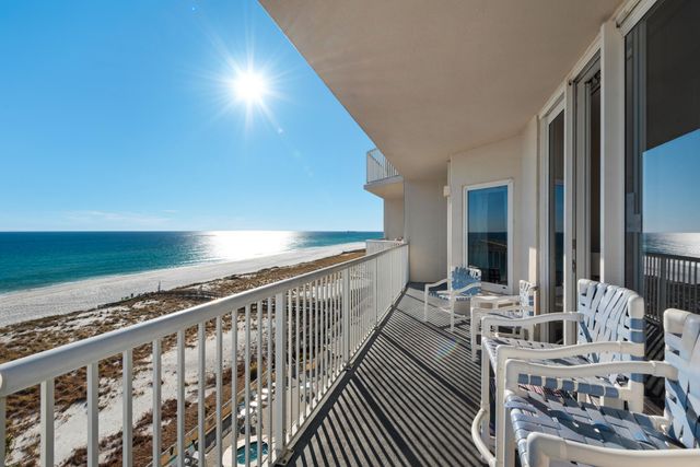 8577 Gulf Boulevard APT 501, Navarre, FL 32566