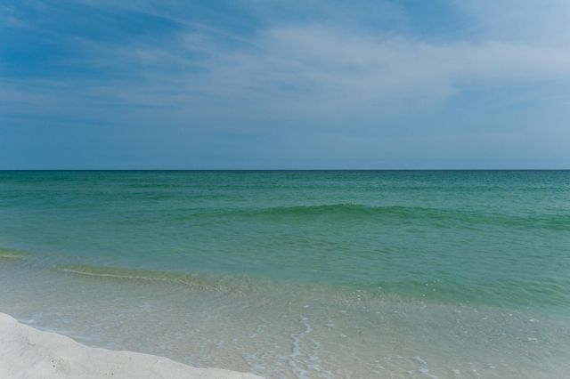 8577 Gulf Boulevard APT 501, Navarre, FL 32566