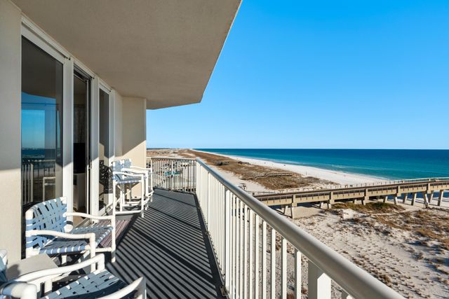 8577 Gulf Boulevard APT 501, Navarre, FL 32566