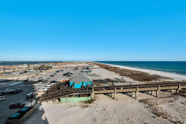 8577 Gulf Boulevard APT 501, Navarre, FL 32566