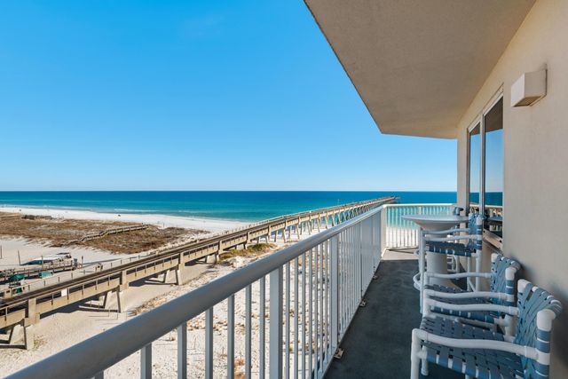 8577 Gulf Boulevard APT 501, Navarre, FL 32566