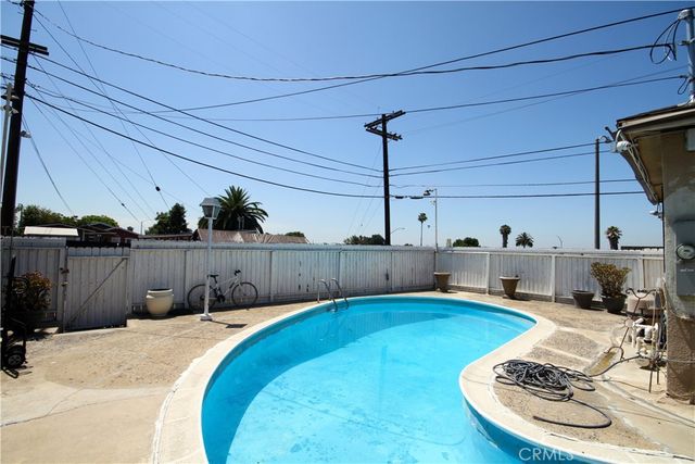 1036 S Grande Vista, Los Angeles, CA 90023