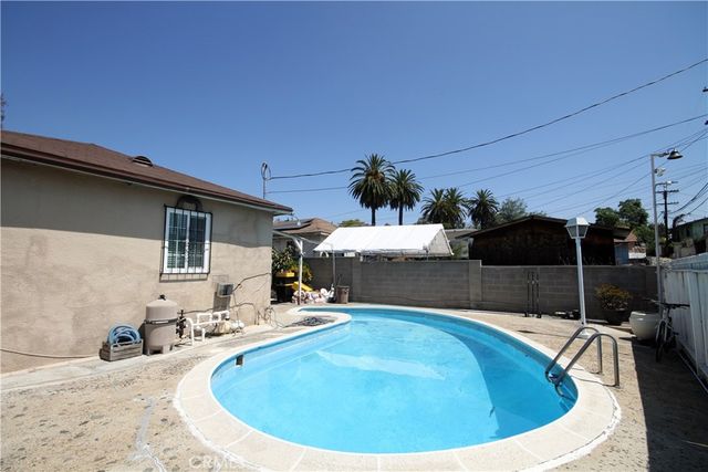 1036 S Grande Vista, Los Angeles, CA 90023