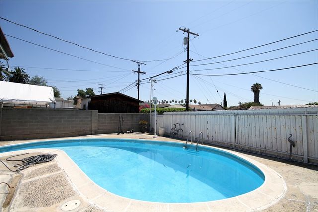 1036 S Grande Vista, Los Angeles, CA 90023