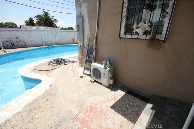 1036 S Grande Vista, Los Angeles, CA 90023