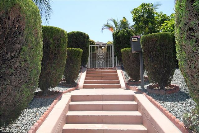 1036 S Grande Vista, Los Angeles, CA 90023