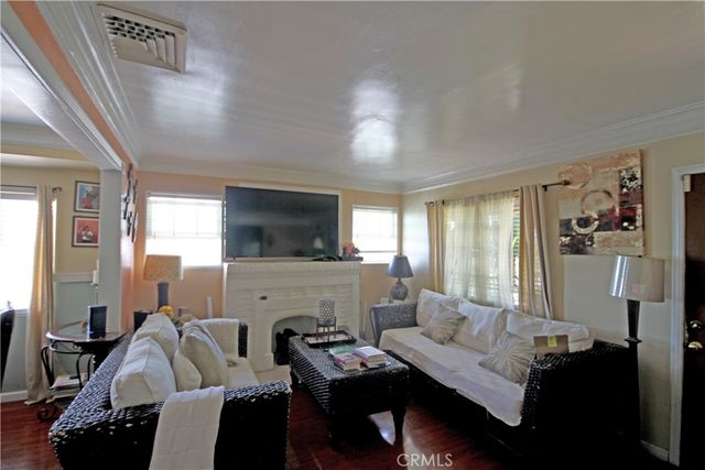 1036 S Grande Vista, Los Angeles, CA 90023