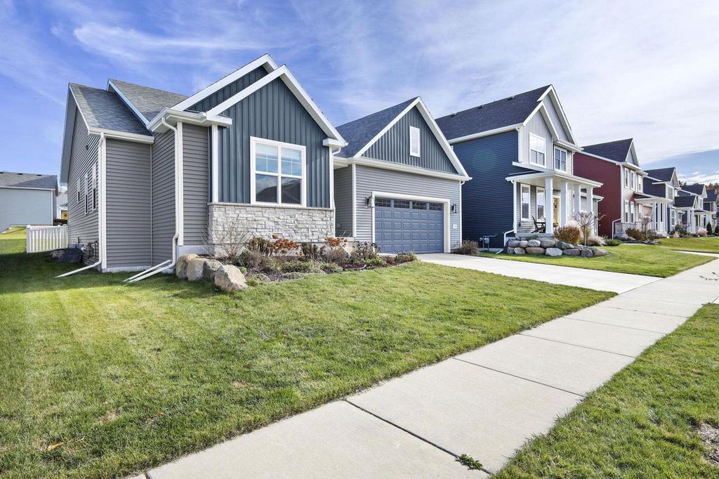 1245 Merry Blossom Lane, Verona, WI 53593