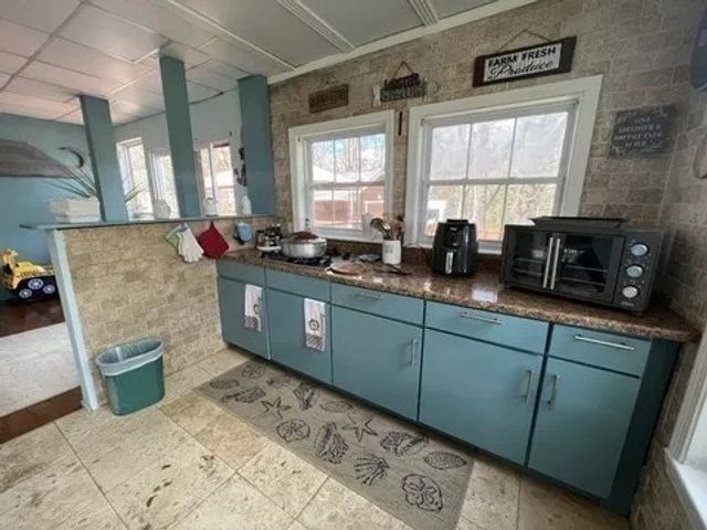 769 New Plainville Rd, New Bedford, MA 02745