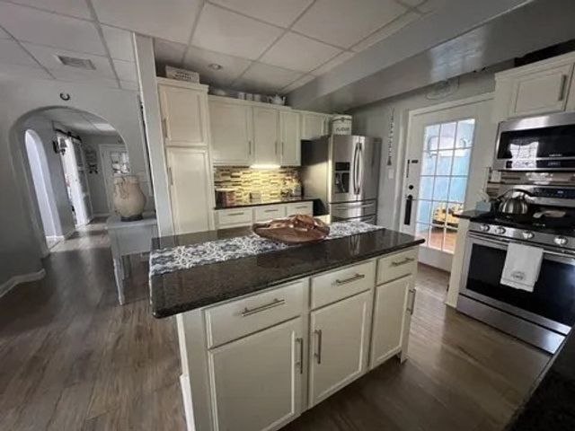 769 New Plainville Rd, New Bedford, MA 02745
