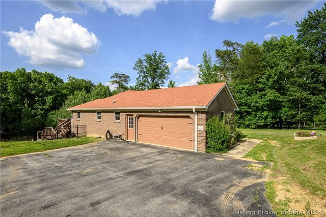3221 Cummins Road, Borden, IN 47106