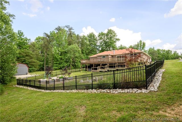 3221 Cummins Road, Borden, IN 47106