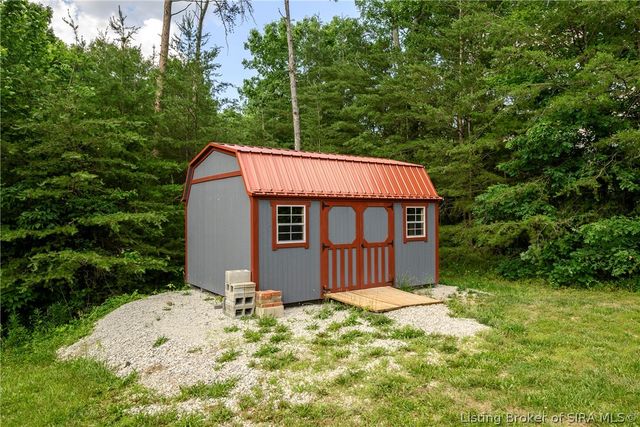 3221 Cummins Road, Borden, IN 47106