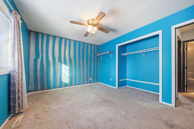 941 104th Avenue NW, Coon Rapids, MN 55433