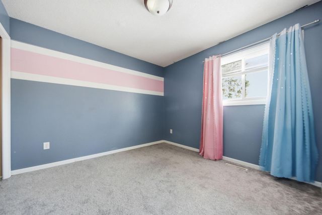 941 104th Avenue NW, Coon Rapids, MN 55433