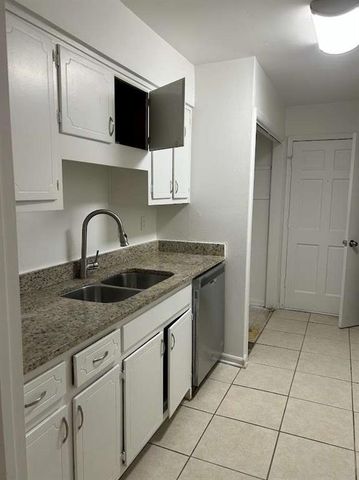3090 Parc Lorraine, Lithonia, GA 30038