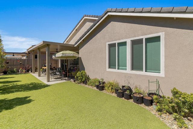 1732 Stinson Way, Plumas Lake, CA 95961