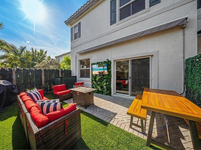 11968 NW 47th Manor, Coral Springs, FL 33076