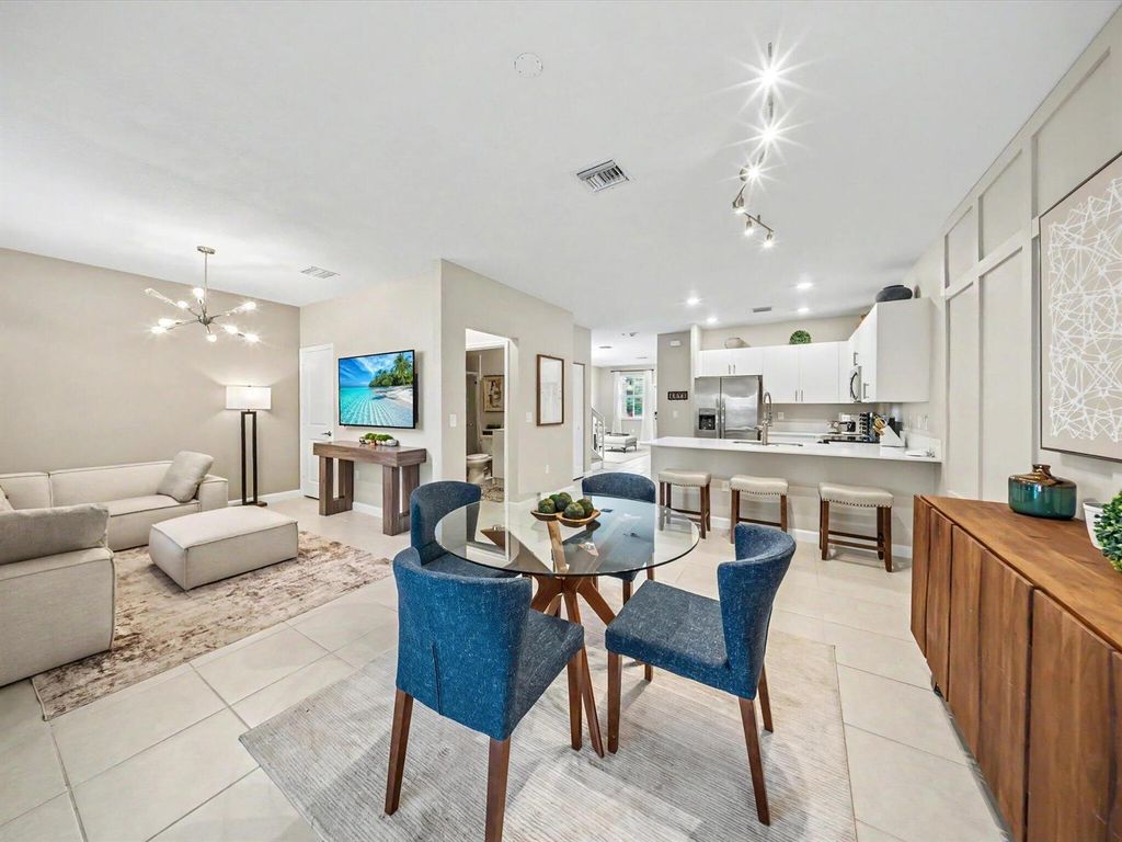 11968 NW 47th Manor, Coral Springs, FL 33076