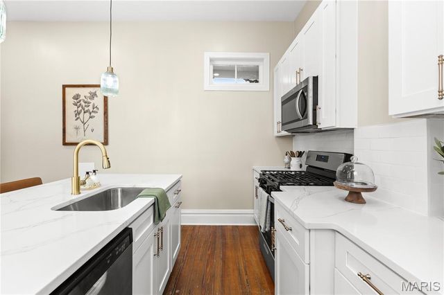 3431 Indiana Avenue, St Louis, MO 63118
