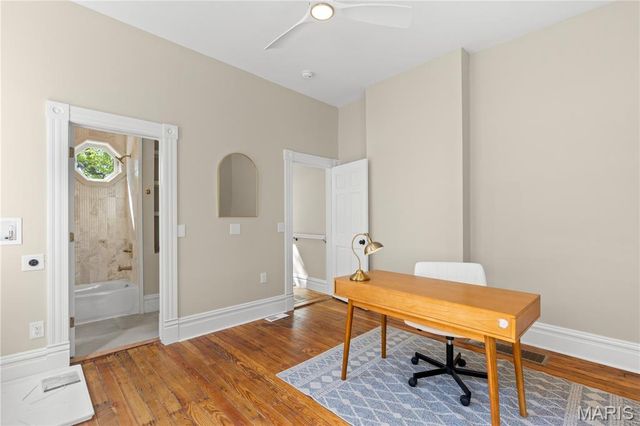 3431 Indiana Avenue, St Louis, MO 63118