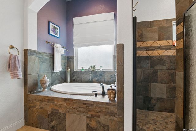 224 Champions Blvd, La Vernia, TX 78121