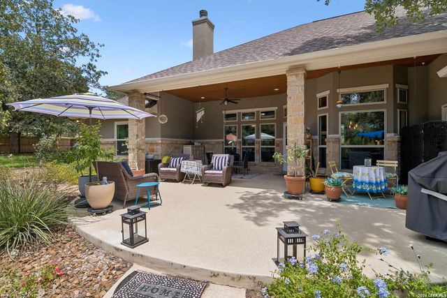 224 Champions Blvd, La Vernia, TX 78121