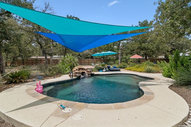 224 Champions Blvd, La Vernia, TX 78121
