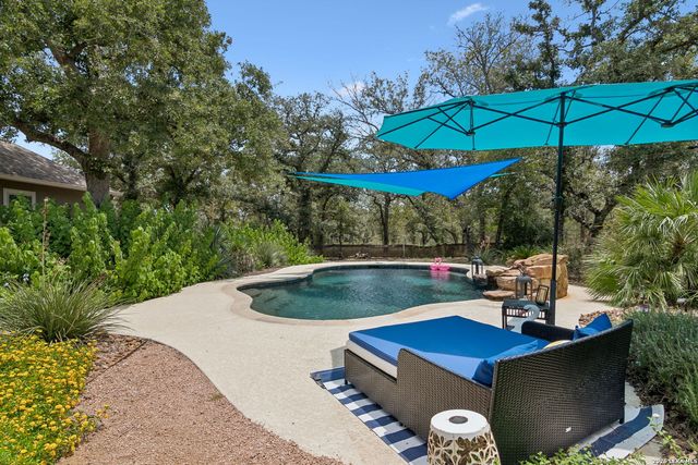 224 Champions Blvd, La Vernia, TX 78121
