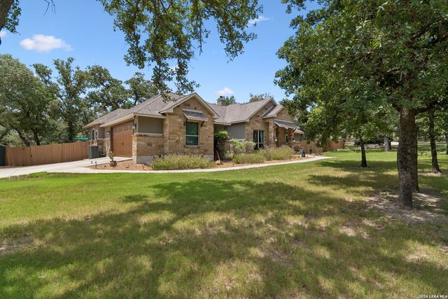 224 Champions Blvd, La Vernia, TX 78121