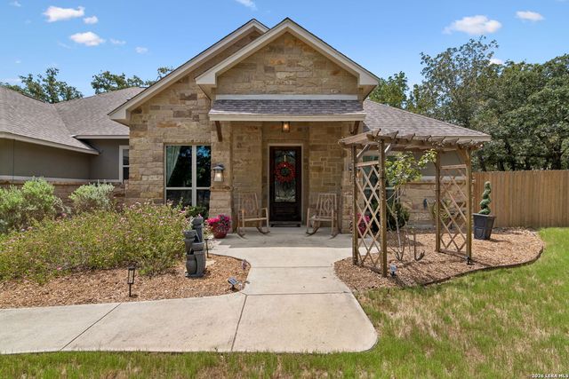 224 Champions Blvd, La Vernia, TX 78121