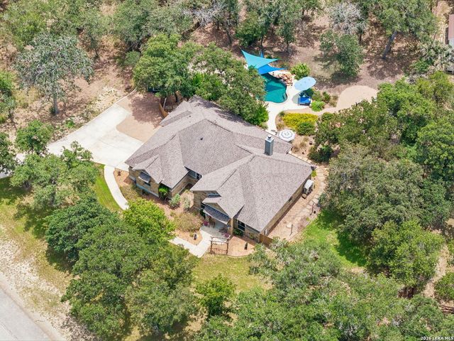 224 Champions Blvd, La Vernia, TX 78121