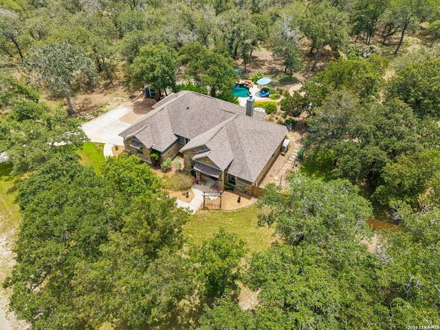 224 Champions Blvd, La Vernia, TX 78121