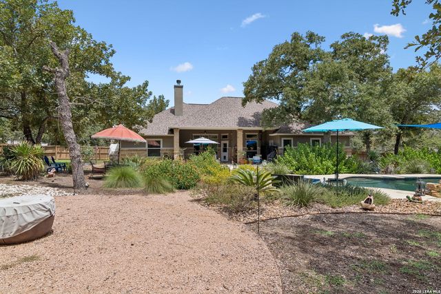 224 Champions Blvd, La Vernia, TX 78121