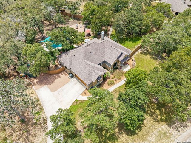 224 Champions Blvd, La Vernia, TX 78121
