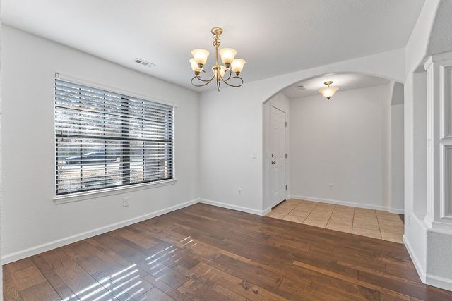 212 Sussex Avenue, Lowell, AR 72745