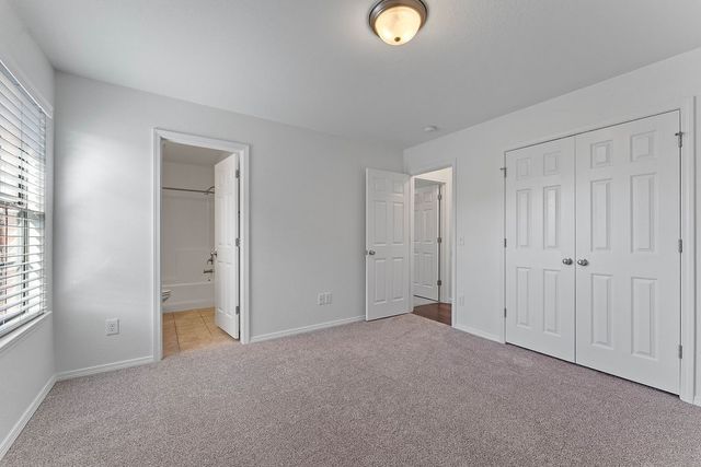 212 Sussex Avenue, Lowell, AR 72745