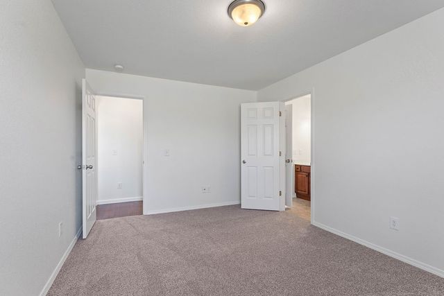 212 Sussex Avenue, Lowell, AR 72745