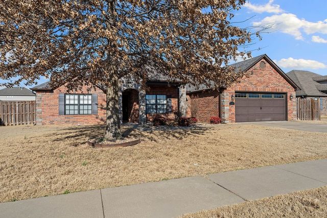 212 Sussex Avenue, Lowell, AR 72745