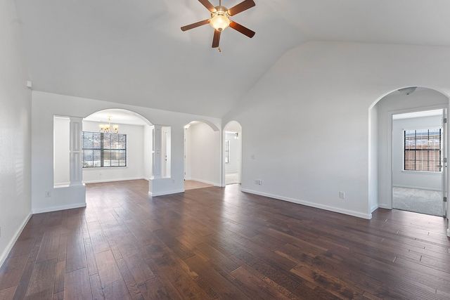 212 Sussex Avenue, Lowell, AR 72745