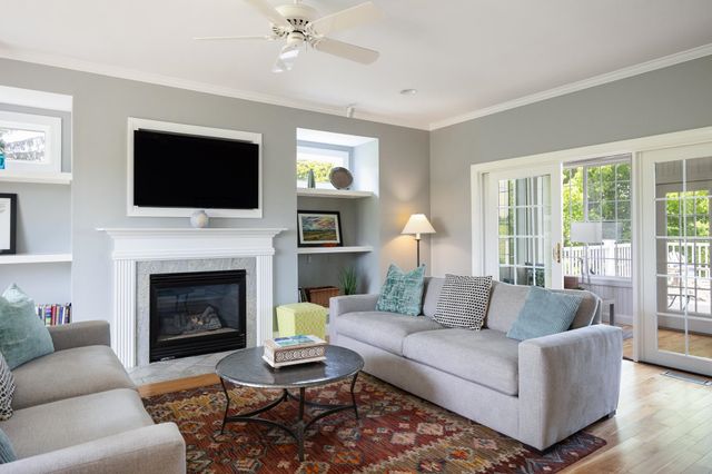 803 Nowland Farm Road, South Burlington, VT 05403
