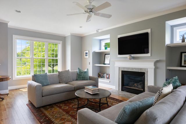 803 Nowland Farm Road, South Burlington, VT 05403