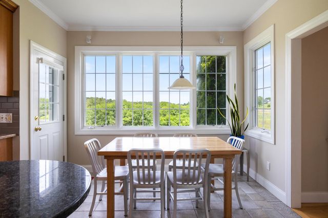 803 Nowland Farm Road, South Burlington, VT 05403