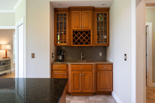 803 Nowland Farm Road, South Burlington, VT 05403