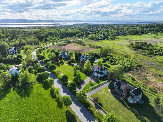 803 Nowland Farm Road, South Burlington, VT 05403