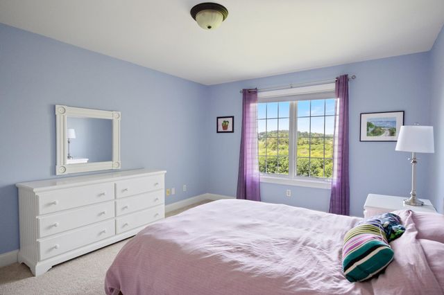 803 Nowland Farm Road, South Burlington, VT 05403