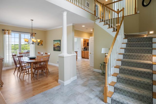 803 Nowland Farm Road, South Burlington, VT 05403