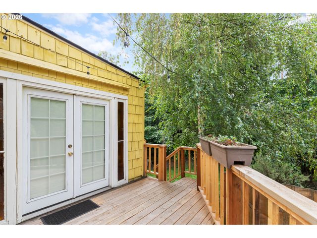 3632 Se BELMONT St, Portland, OR 97214