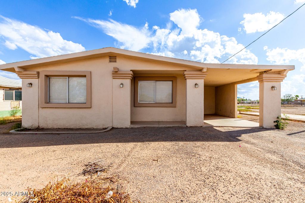 303 W DR MARTIN LUTHER KING Street, Eloy, AZ 85131