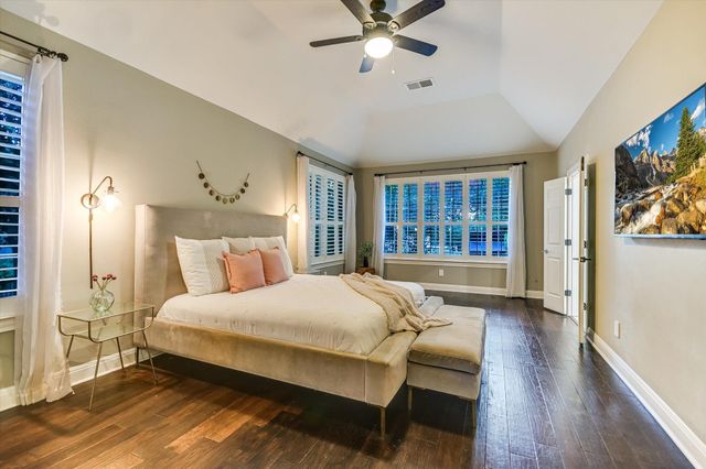 43 LOST MEADOW TRL, The Hills, TX 78738